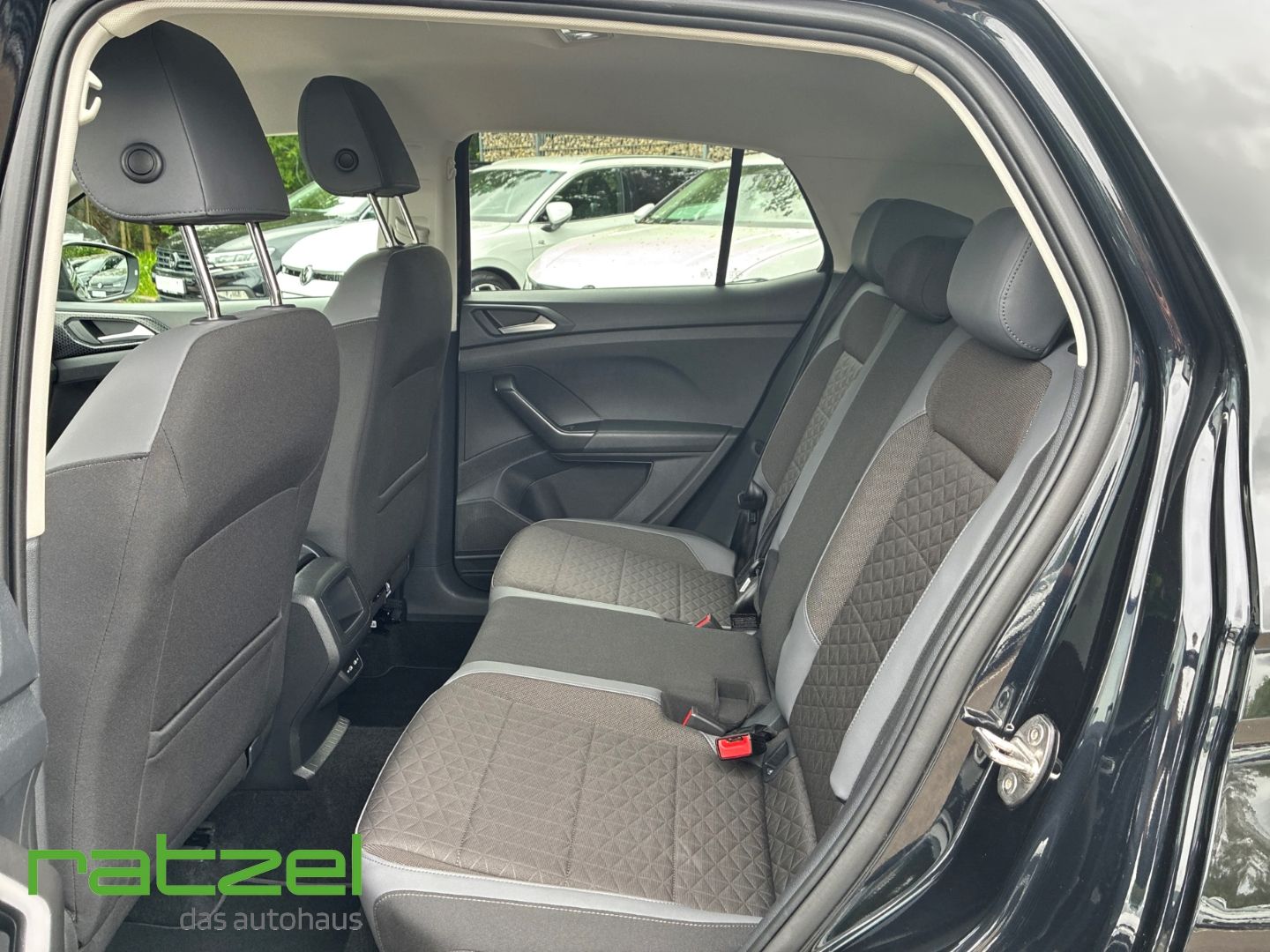 Fahrzeugabbildung Volkswagen T-Cross Style 1.5 TSI DSG LED Dyn. Kurvenlicht A