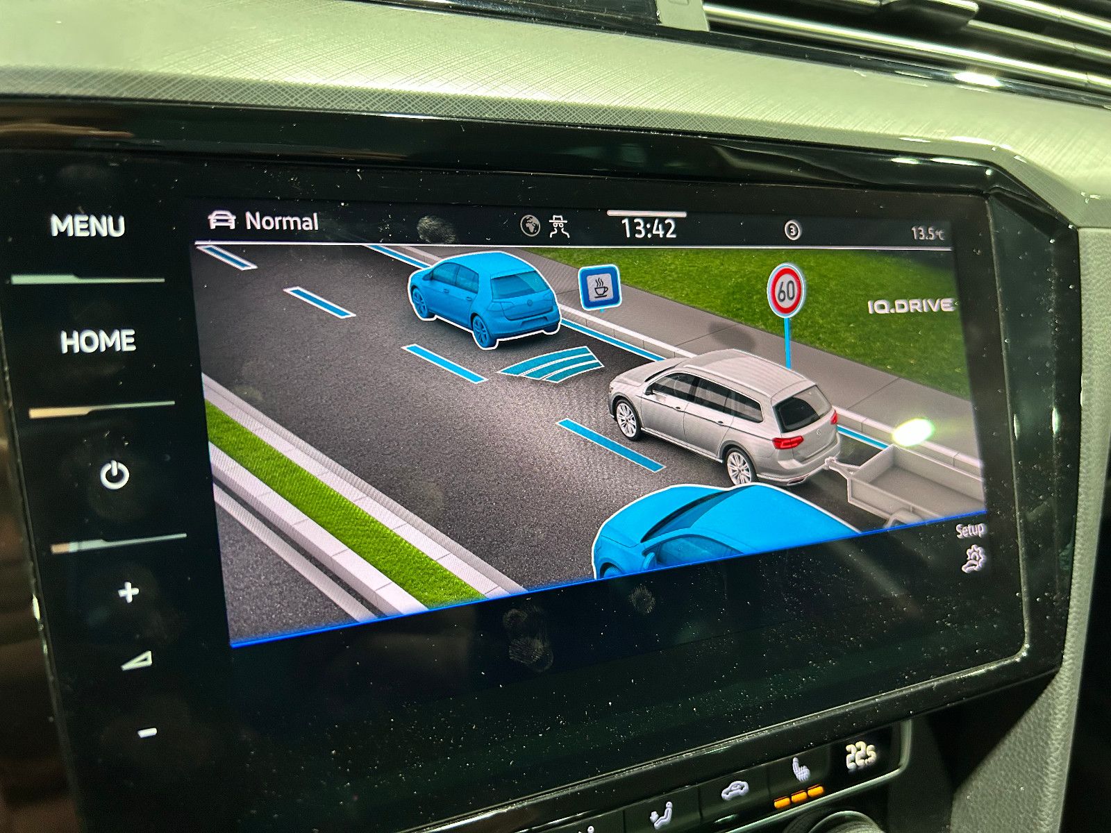 Fahrzeugabbildung Volkswagen Passat Variant GTE/APPLE/KAMERA/NAVI/ACC/8-FACH/