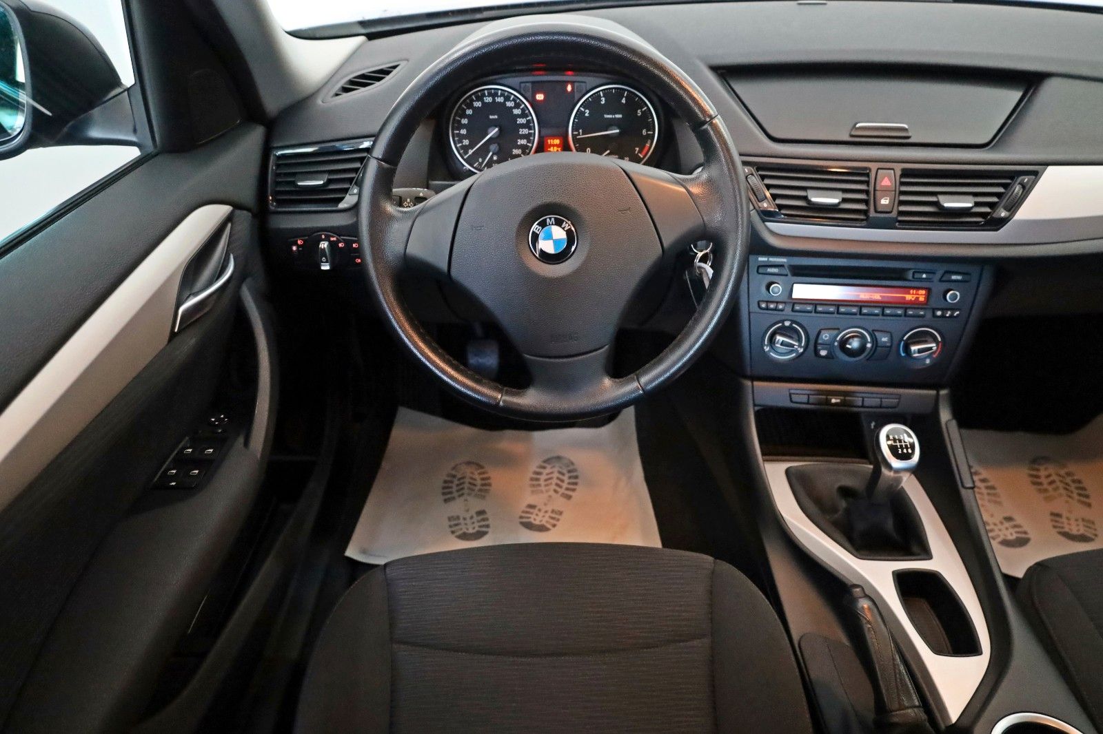 Fahrzeugabbildung BMW X1 18i sDrive Modellpflege,PDC,Isofix