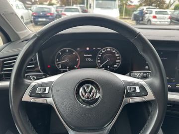 Volkswagen Touareg - 12
