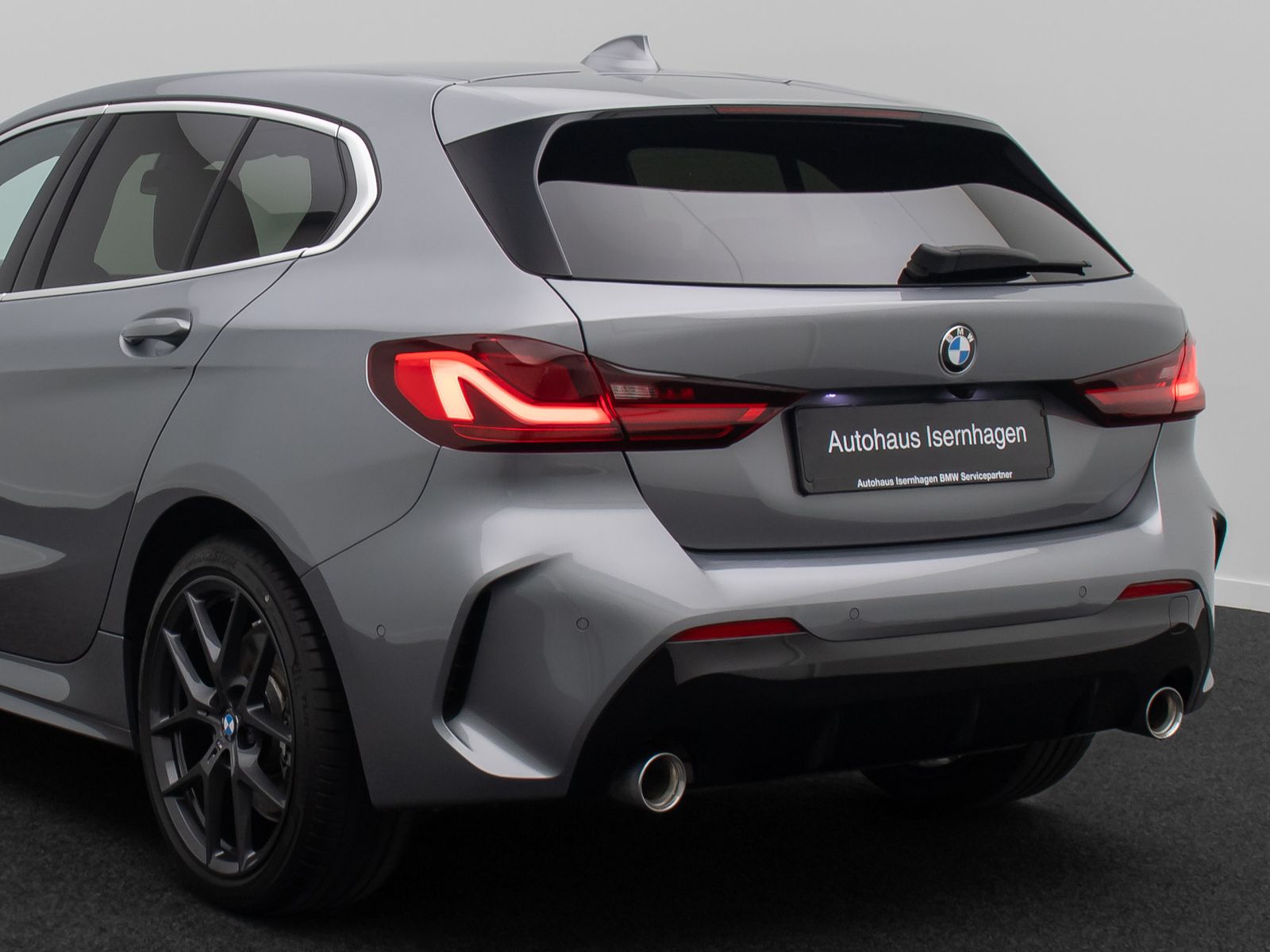 Fahrzeugabbildung BMW 120i M Sport HUD Kamera DAB H/K Alarm LED 18Zoll