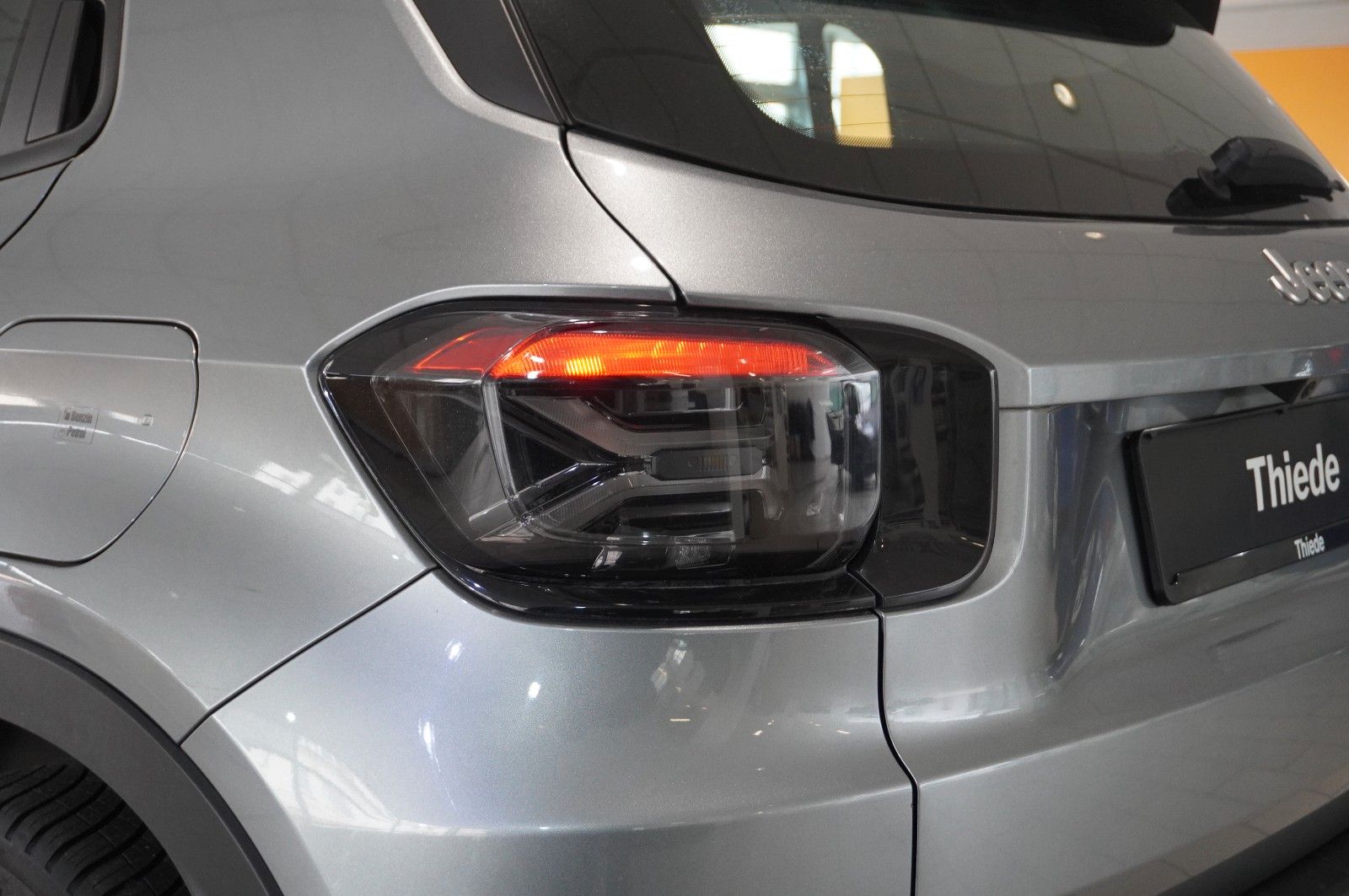 Fahrzeugabbildung Jeep Avenger 1.2 ALTITUDE MY25 NAVI/LED/KAMERA/SH/JBL