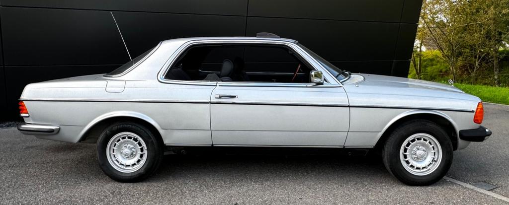 Mercedes-Benz CE 230