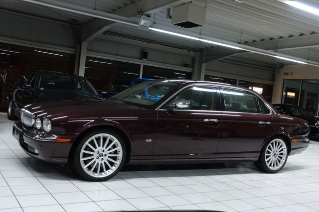 Fahrzeugabbildung Jaguar Daimler Super Eight/Rarität im Bestzustand
