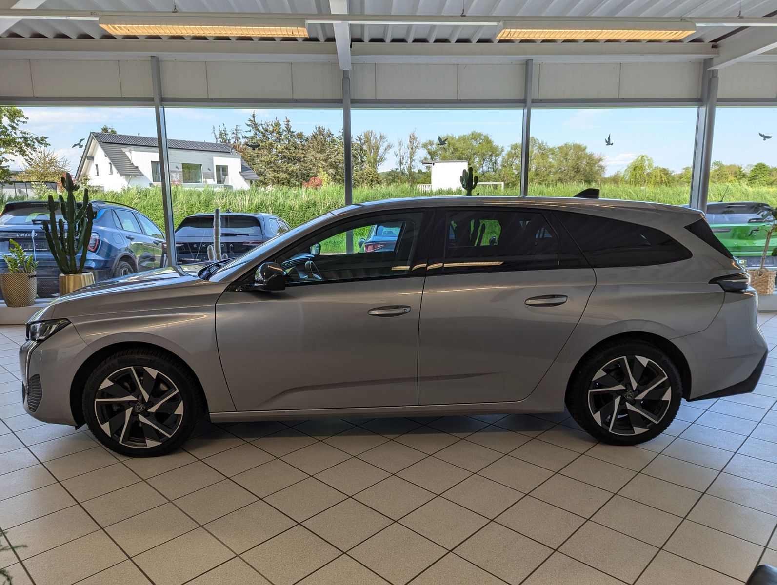 PEUGEOT 308 1.2 e-THP Allure Komfort-Paket ACC 360° AHK - Image 4