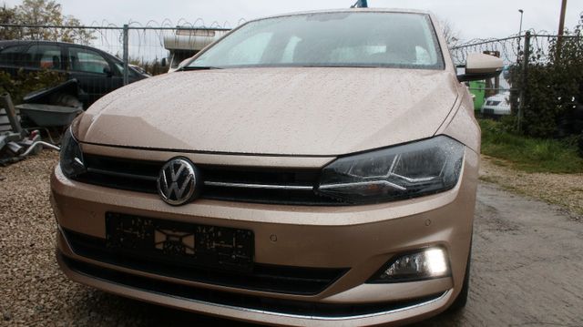 Volkswagen Polo VI Highline Auto.LED PDC 39TKm 85Kw