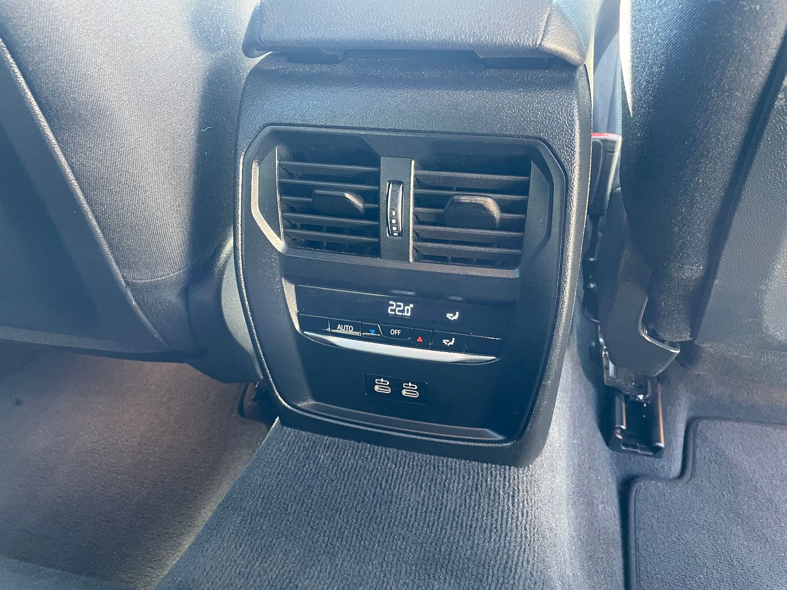 BMW 318 i Touring foto 12