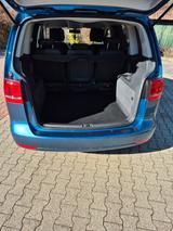 Volkswagen Touran 1.6 TDI DSG CUP CUP - Volkswagen Touran CUP mit Diesel-Antrieb