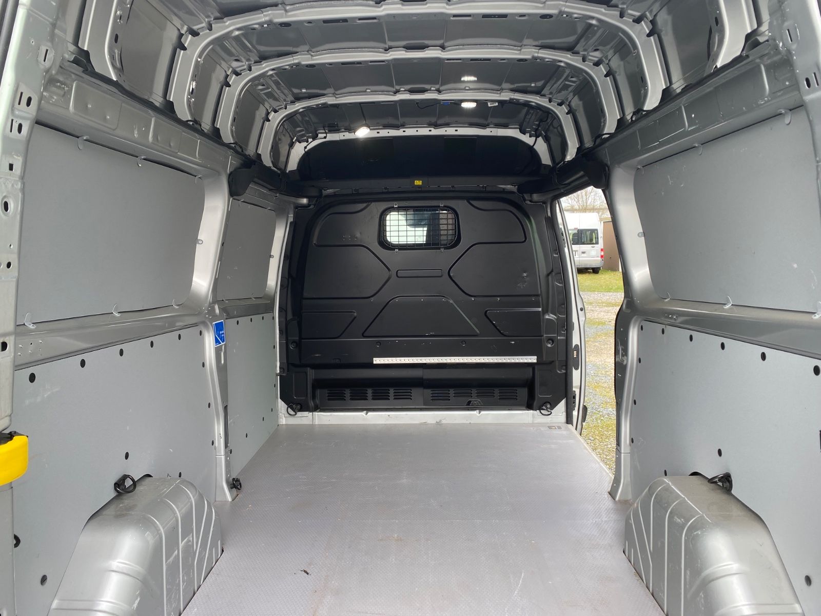 Fahrzeugabbildung Ford Transit Custom Kasten 300 L2 H2Trend,AHK,SHg,