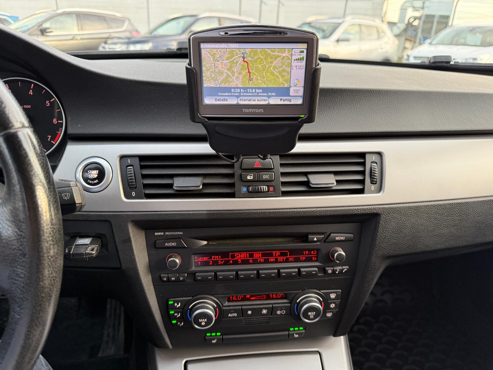BMW 320 2007 — photo 19