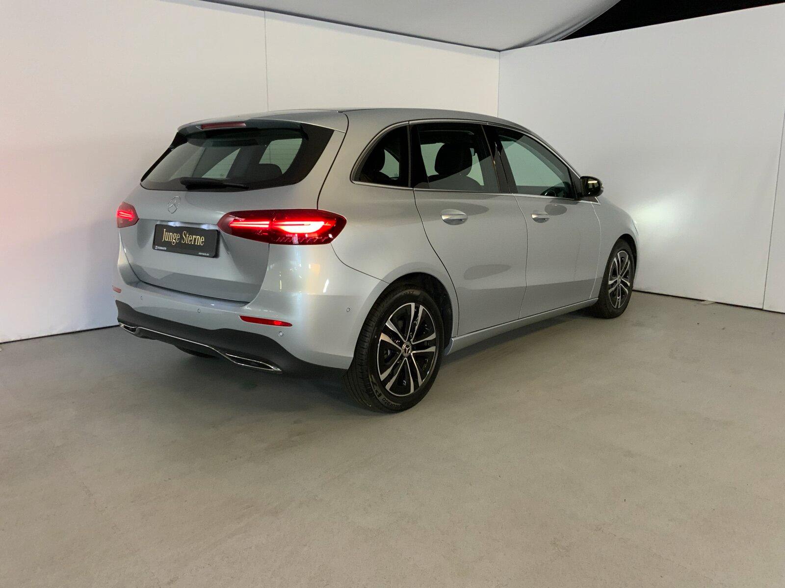 Mercedes-Benz B 180 Progressive AHK Winter-Paket Apple CarPlay
