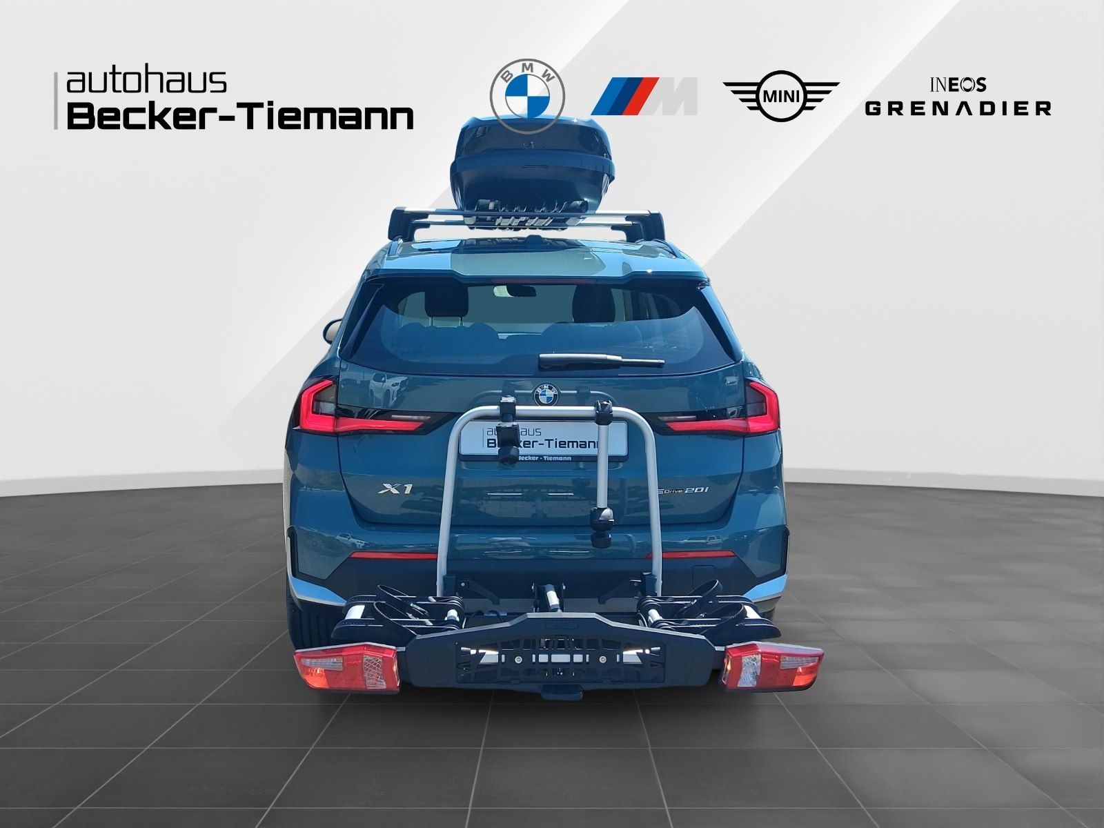 BMW X1 sDrive20i Navi CarPlay Driving Parking Head foto 7