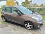 Renault Scenic dCi 160  - Renault Scenic: Dci 160
