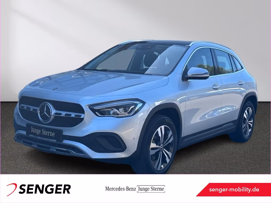 Mercedes-Benz GLA 200 Progressive Panorama Distronic LED AHK