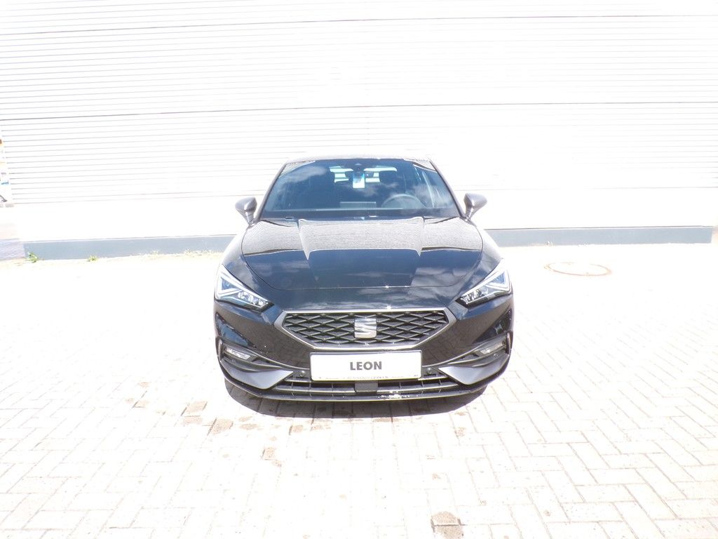 Fahrzeugabbildung SEAT Leon 1.5 eTSI DSG FR