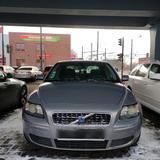 Volvo S40 2,4L 140 PS Manual transmission - Volvo S40: Von Privat