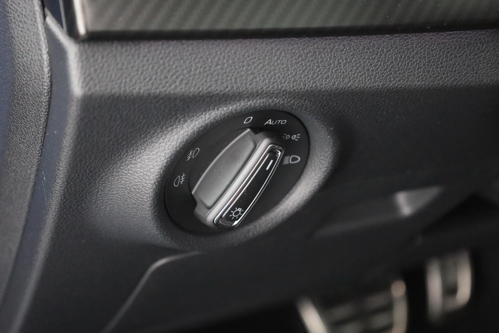 Skoda Scala 1.5 TSI DSG Monte Carlo LED Panorama Navi