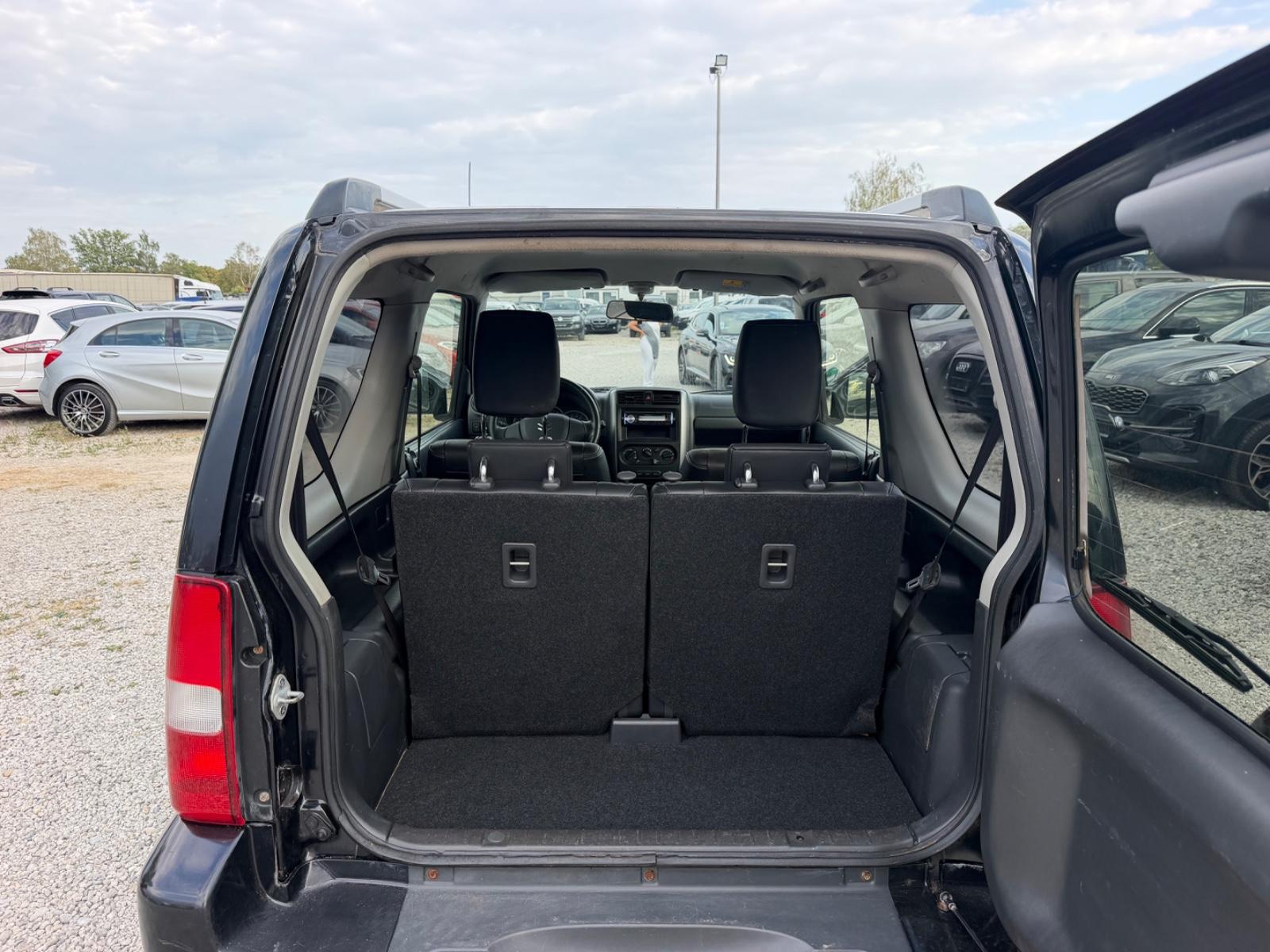 Suzuki Jimny Ranger Style Allroad 1.3 84ch - 1 ère main - Climatisation - Attelage - Sièges chauffants