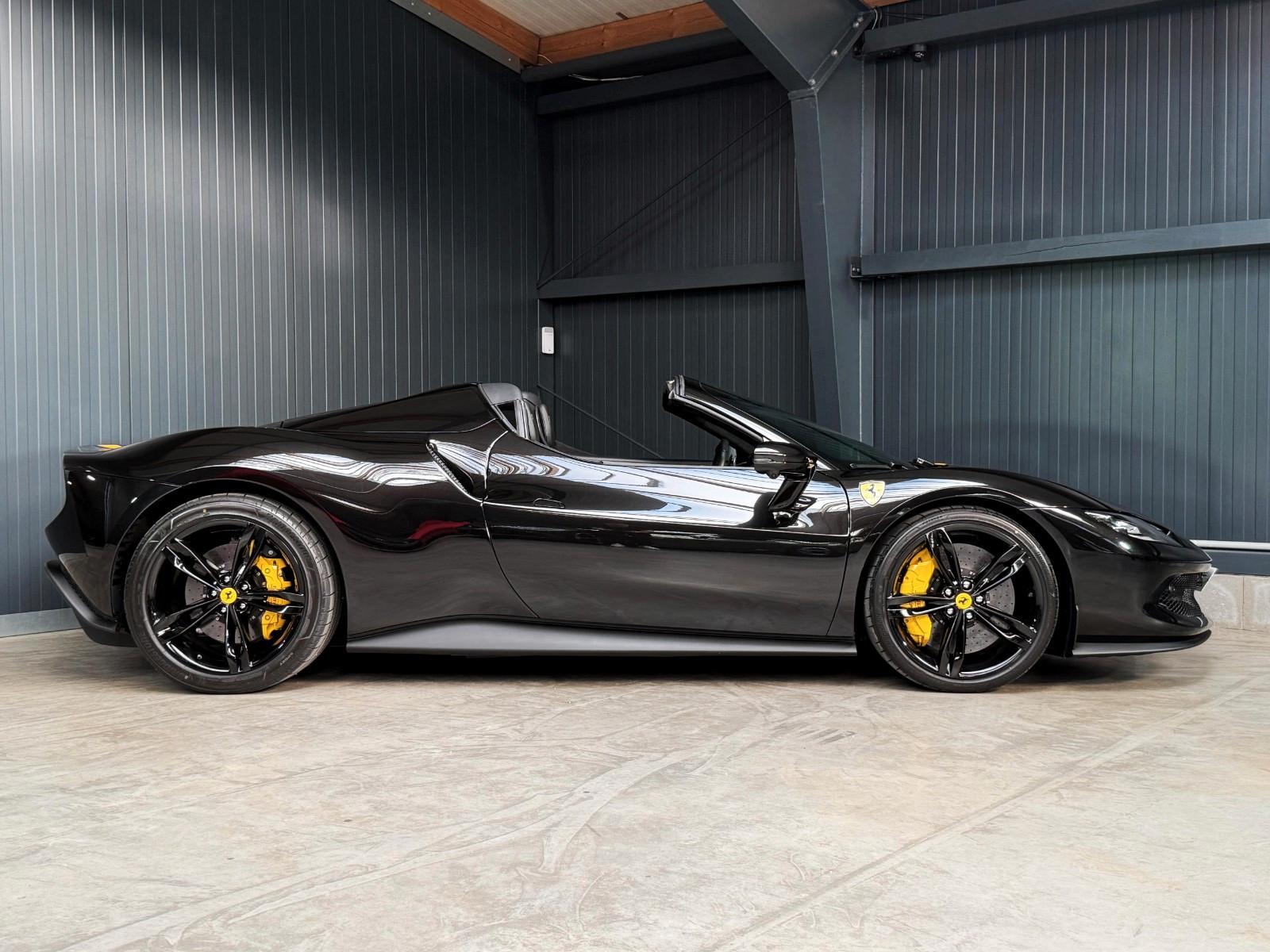 Ferrari 296 GTS + Nero Extracampione + Racing Seats