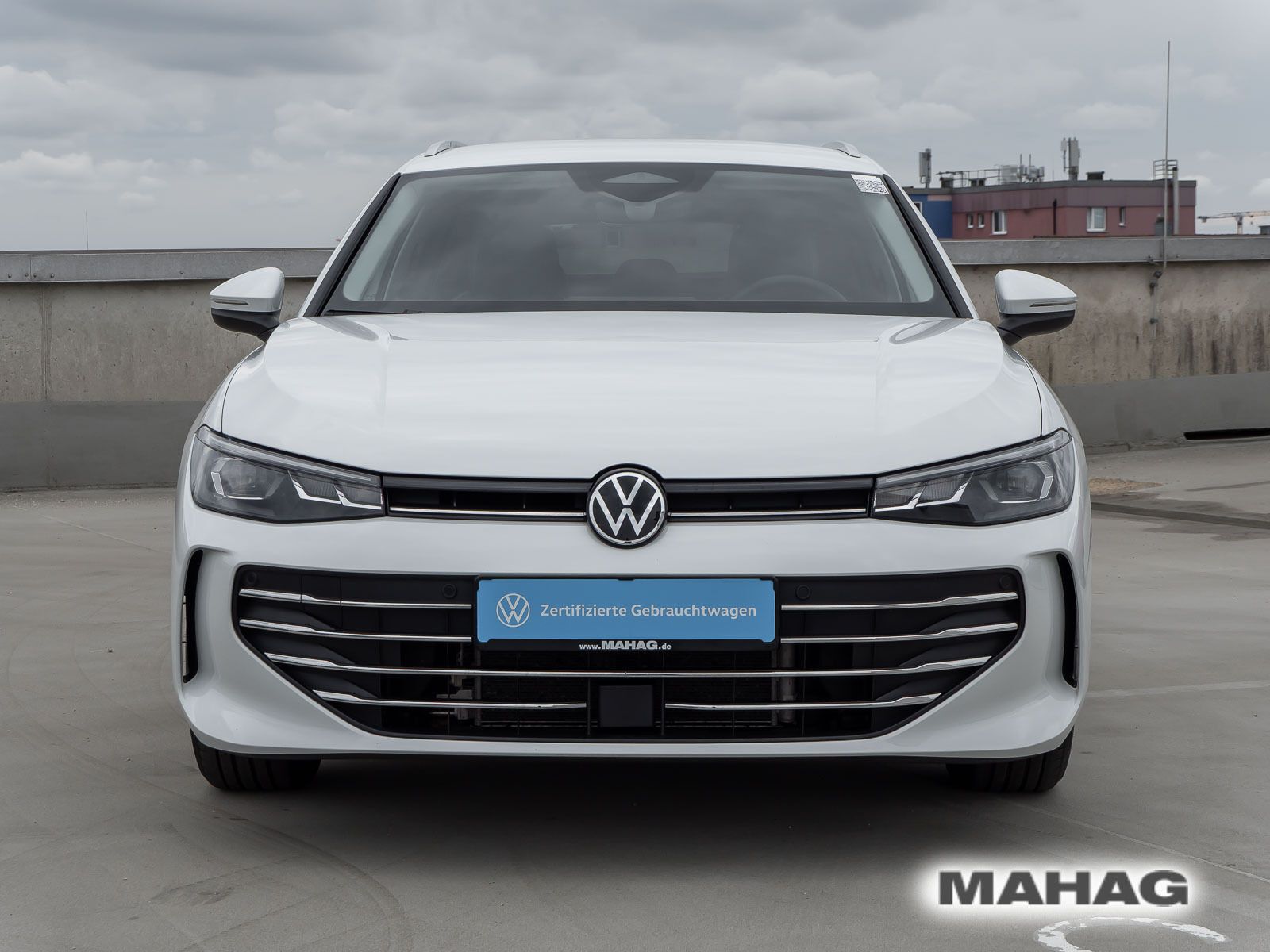 Volkswagen Passat Business 1.5 eTSI ACC LED Navi RearView P foto 4