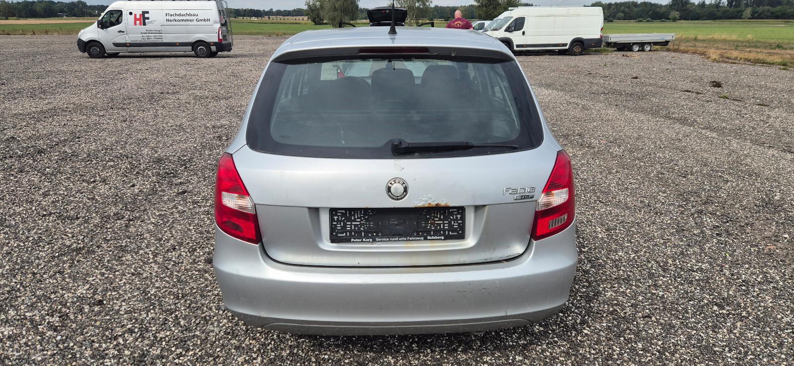 Skoda Fabia 2009 — photo 7