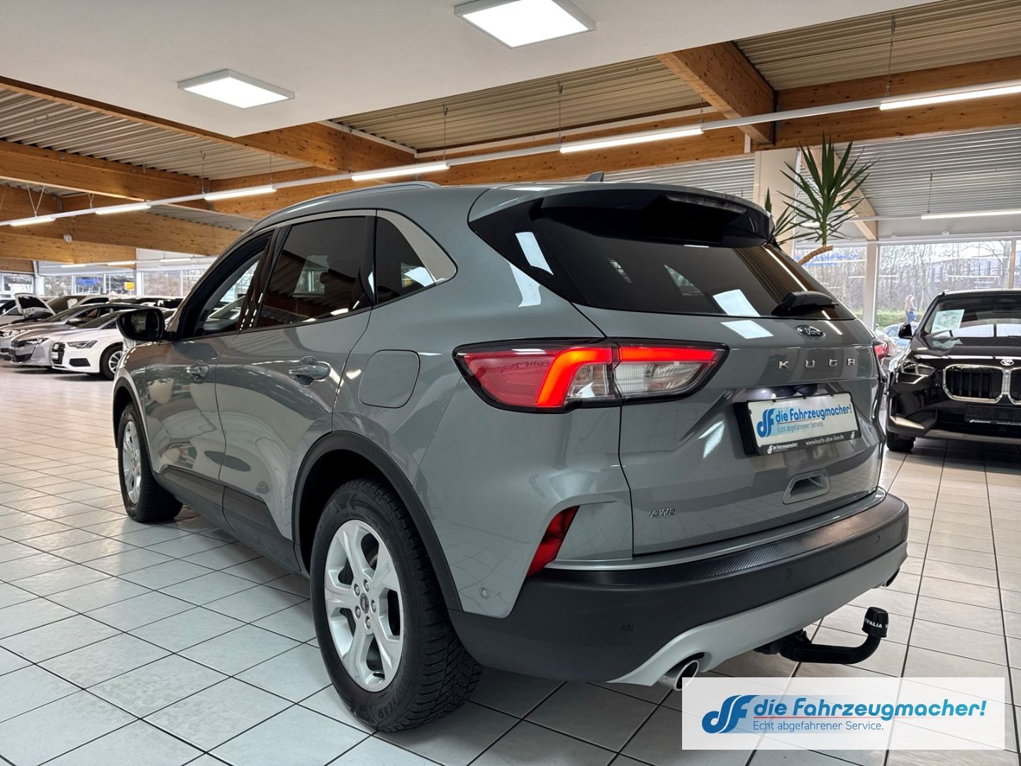 Fahrzeugabbildung Ford Kuga Titanium X HUD Navi Digitales Cockpit Sound