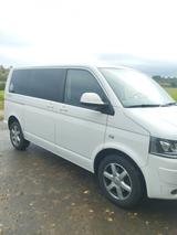 Volkswagen T5 Multivan Special  - weiße Volkswagen T5 Multivan