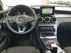 Fahrzeugabbildung Mercedes-Benz GLC 250d 4Matic Navi LED SiHz PDC RFK AHK