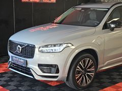 Fahrzeugabbildung Volvo XC 90 T8 Plus Dark Recharge Plug-In Hybrid AWD