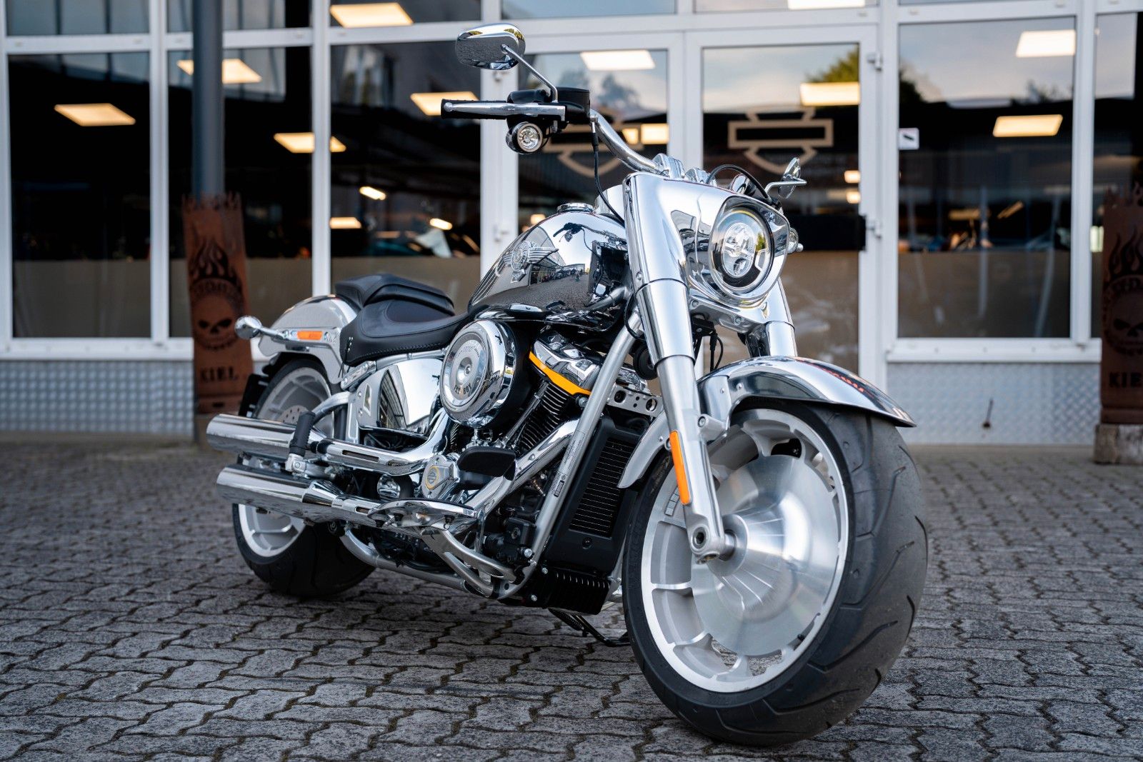 Fahrzeugabbildung Harley-Davidson FLSTFI Fat Boy Gray Ghost - Neuwertig -