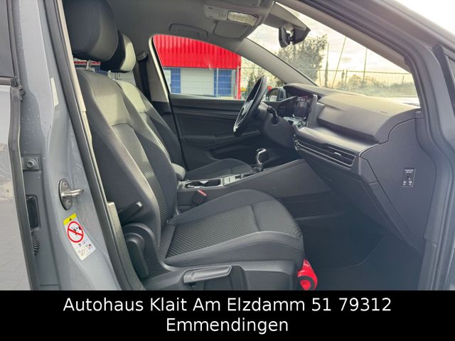 Fahrzeugabbildung Volkswagen Golf VIII Lim. United 2.0 TDI IQ.Light United