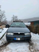 Skoda Octavia Kombi 1.6 | TÜV 07/2027 | zu... - Skoda Octavia aus 2000: Kombi