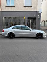 Mercedes-Benz Mercedes Benz W211 320cgi AMG Paket ab Werk - Mercedes-Benz 320 in Stuttgart