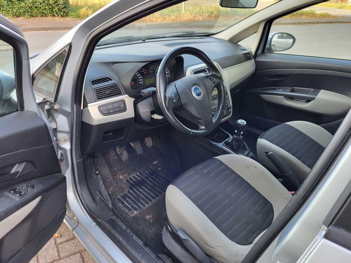 Fiat Grande Punto  5-Türer 1.4 8V Emotion