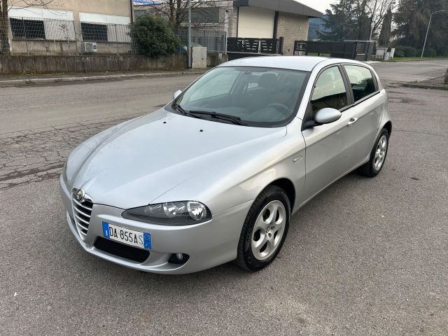 Alfa Romeo 147 1.9 mjt 120 cv 5 porte