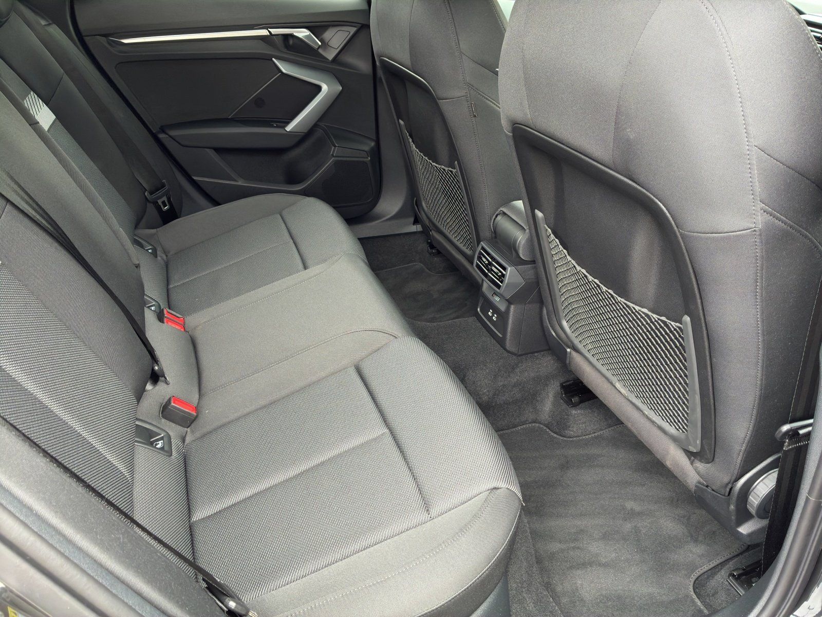 Fahrzeugabbildung Audi A3 Sportback 40 TFSI Kamera,LED,Matrix,Navi,PDC