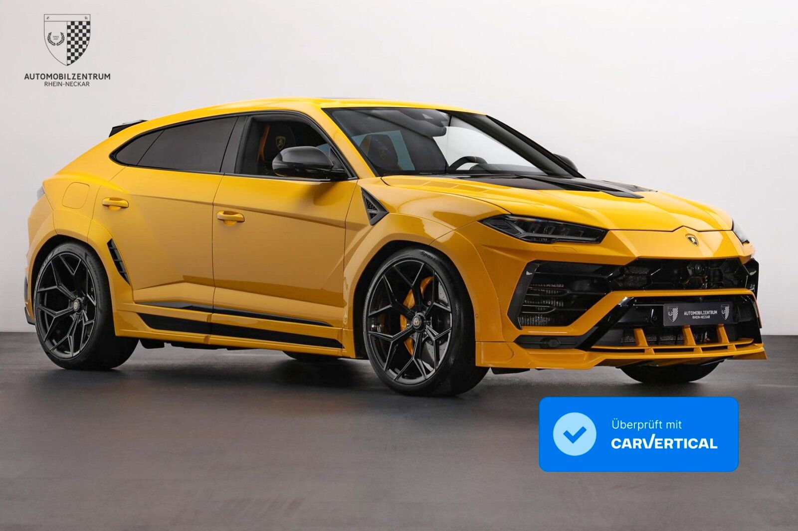 Lamborghini Urus NOVITEC Esteso 2021