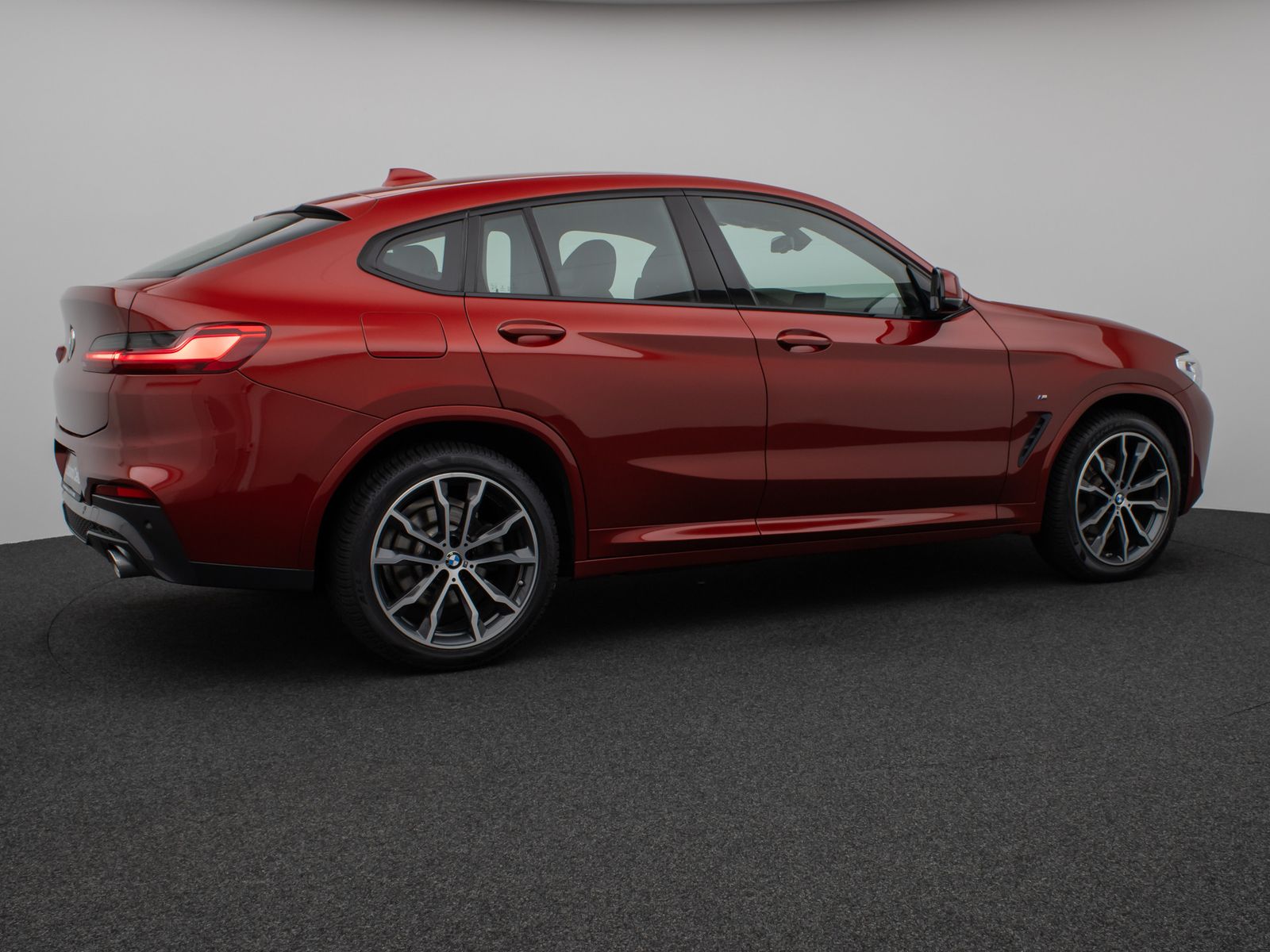 Fahrzeugabbildung BMW X4 xD20i MSport HUD DAB H/K Komfort Alarm 20Zoll