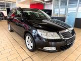 Skoda OCTAVIA 2.0 TDI FAMILY*AUTOM+NAVI+KLIMAAUT+SITZH - Skoda Octavia aus 2012 mit Diesel-Antrieb: Kombi