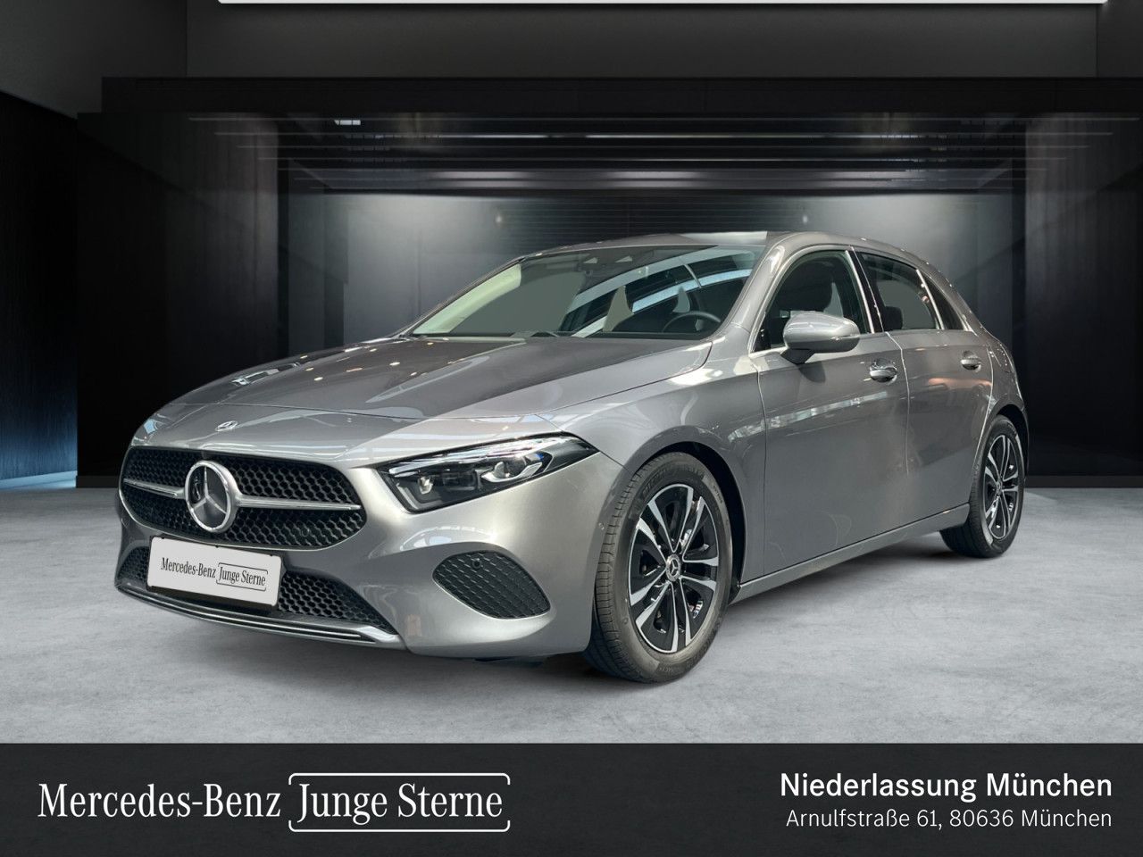 Mercedes-Benz A 180 Prog Adva Distr Mbeam Keyle Kam Memo Ambi foto 2