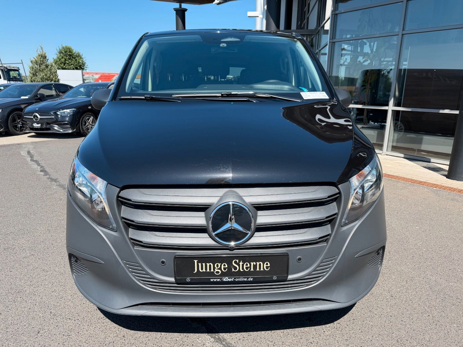 Fahrzeugabbildung Mercedes-Benz Vito 116 CDI Tourer Extral elektr Türen AHK