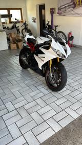 Triumph Daytona 675 R  - TRIUMPH SPORTLER