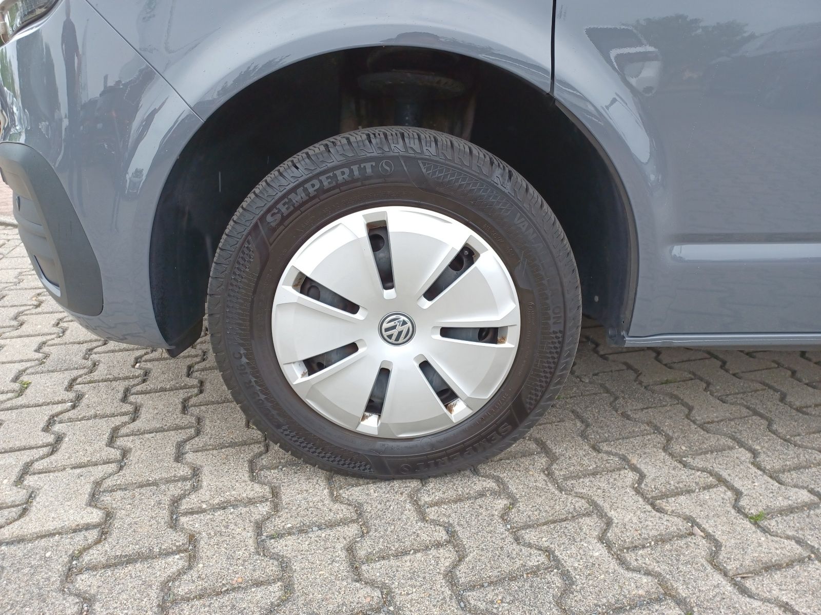 Fahrzeugabbildung Volkswagen T6 Multivan T6.1 TDI Family KLIMA VORB. AHK PDC