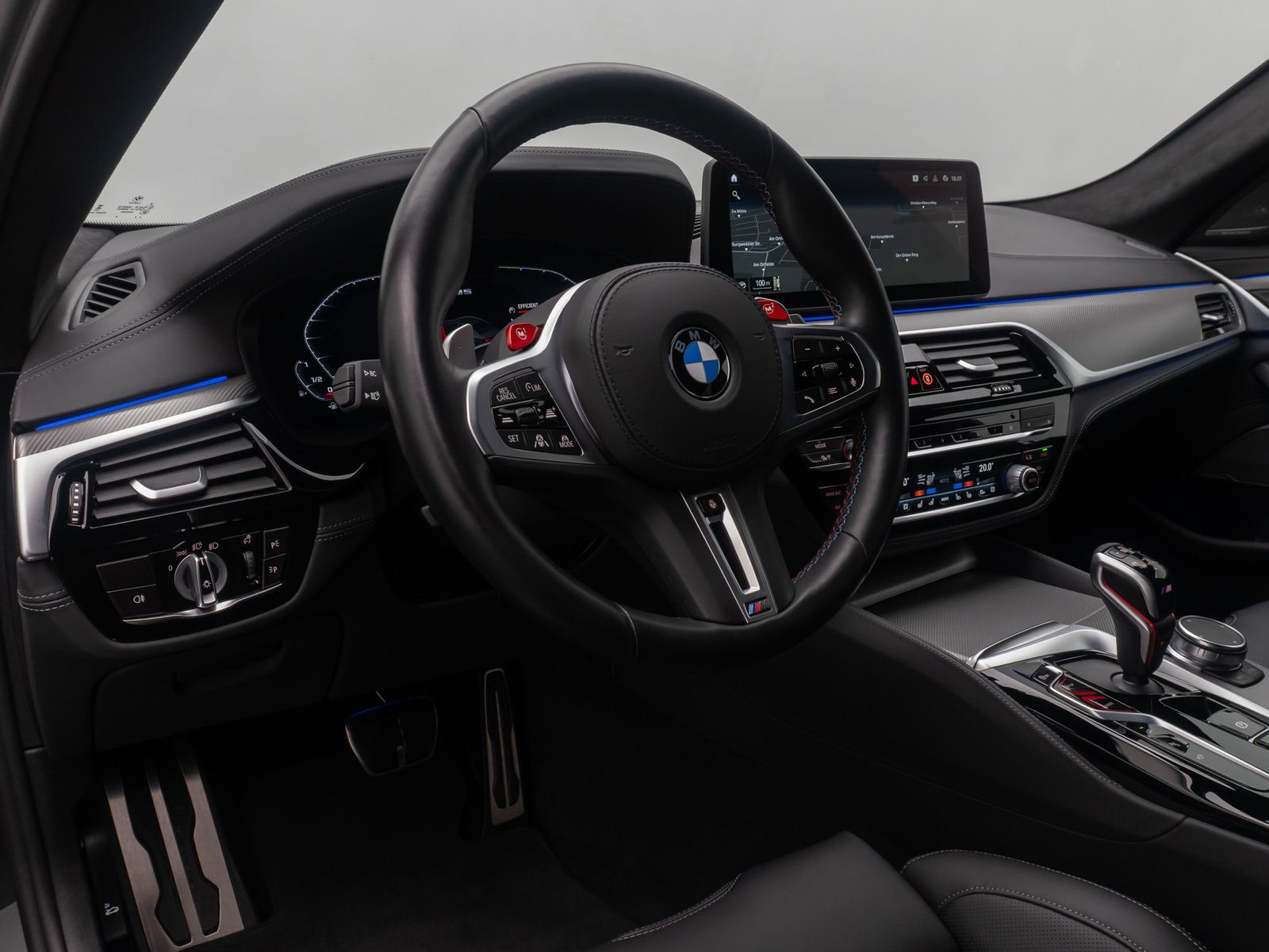Fahrzeugabbildung BMW M5 xD M Driver´s 360°DAB Belüftung MCarbKeramik