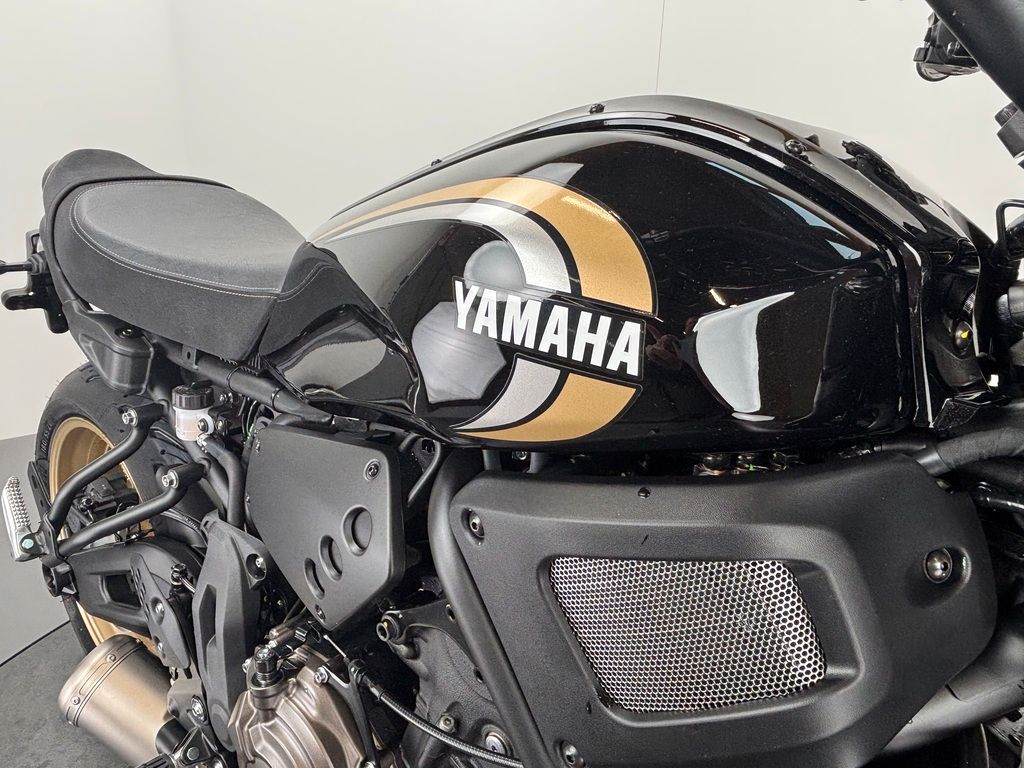 Fahrzeugabbildung Yamaha XSR 700 *TAGESZULASSUNG MJ24