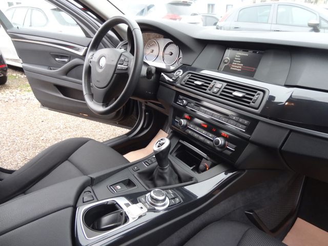 Fahrzeugabbildung BMW 528i/2.Hand/62.000km/Bi-Xenon/Garantie