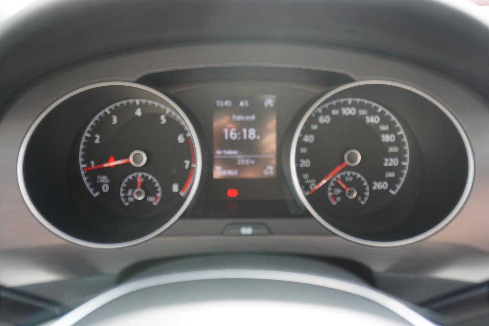 Volkswagen Golf Sportsvan VII 1.5 Navi ACC Tempomat PDC