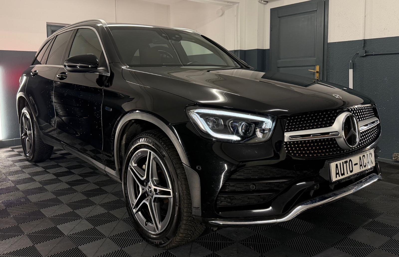 Mercedes-Benz GLC 300de 4Matic*AMG-Line*Digital*PANO*AHK*Leder