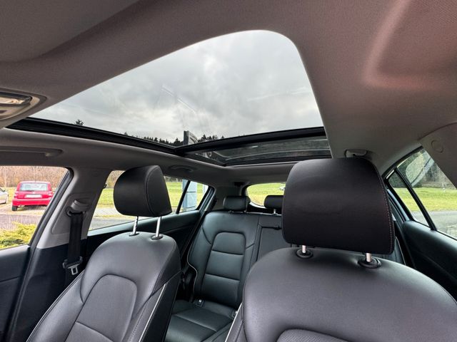 KIA Sportage Platinum Edition 4WD