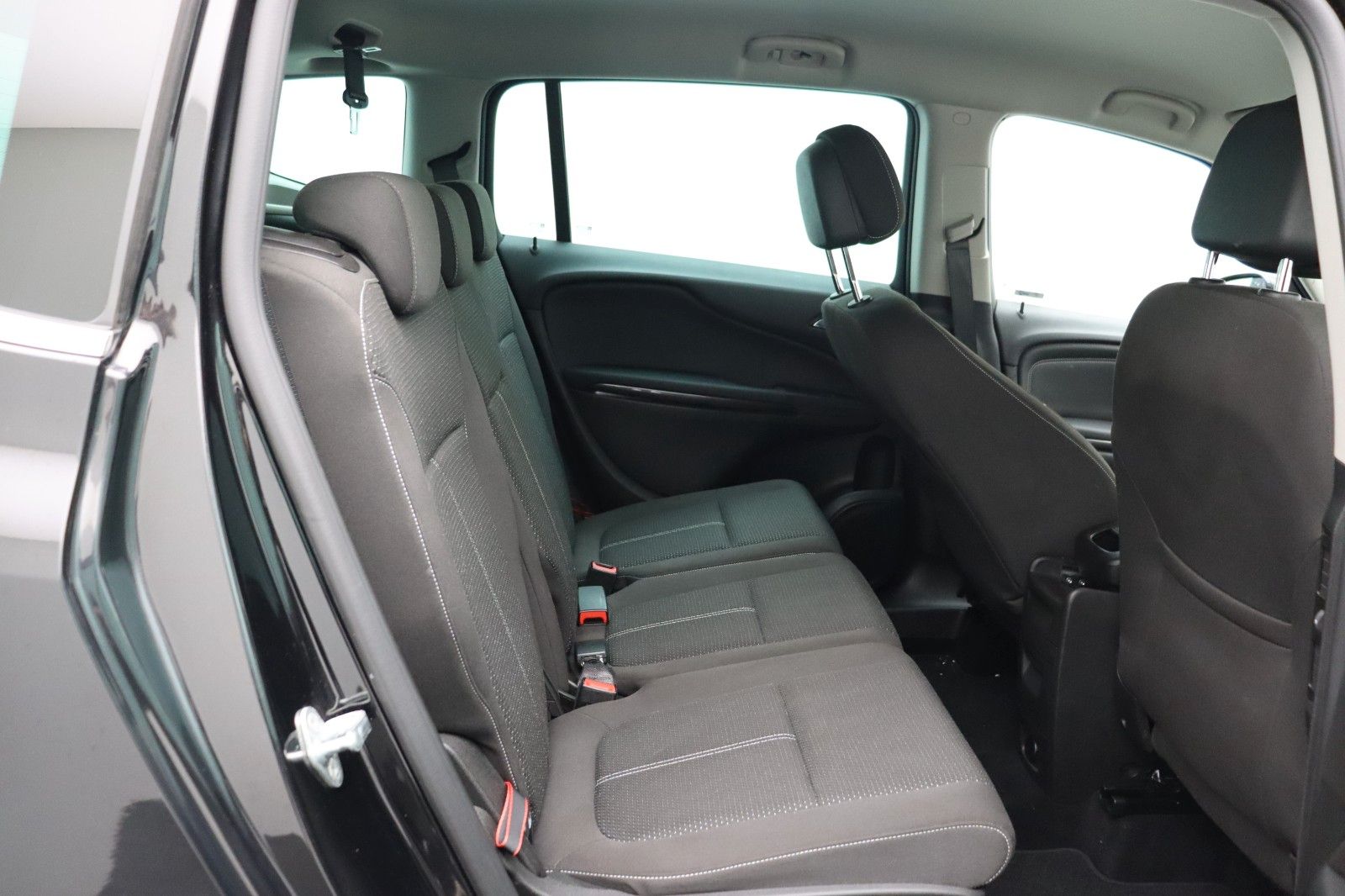 Fahrzeugabbildung Opel Zafira C 2.0 Innovation Start/Stop